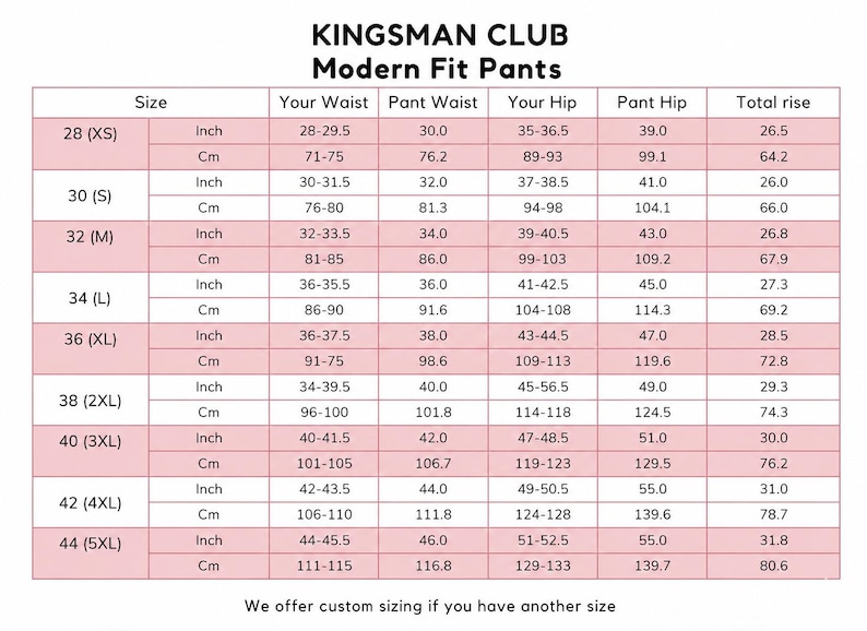 Może przedstawiać: Tabela rozmiar&oacute;w spodni Kingsman Club Modern Fit z jasnor&oacute;żowym i białym układem siatki. Tabela zawiera rozmiary od 28 do 44, w tym wymiary talii, bioder i całkowitego stanu w centymetrach dla każdej kategorii rozmiarowej.