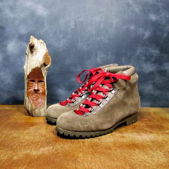 vintage dunham hiking boots