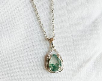 Pear Moss Agate Pendant Necklace: Sterling Silver, Natural Stone