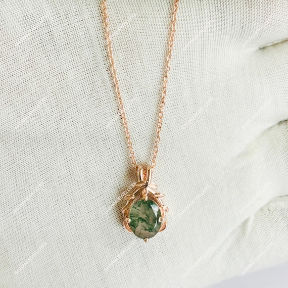 Oval Moss Agate Pendant Necklace: Sterling Silver, Natural Stone