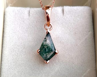 Kite Cut Moss Agate Pendant Necklace: 14k Gold & Sterling Silver