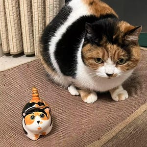 Personalized Pet Painting from Photo, Custom Mini Cat Sculpture, Cat Mom Gift, Made to Order Ceramic Pet Figurine Art