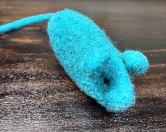 Felted wool cat toy mouse with organic catnip in turquoise blue. Ecofriendly handknit kitty gift. Durable  feline fun for your furry friend!