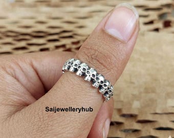 Sterling Silver Skull Band Ring: Gothic Punk Unisex Jewelry