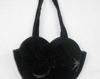 Sweetheart Velvet Bag- Black