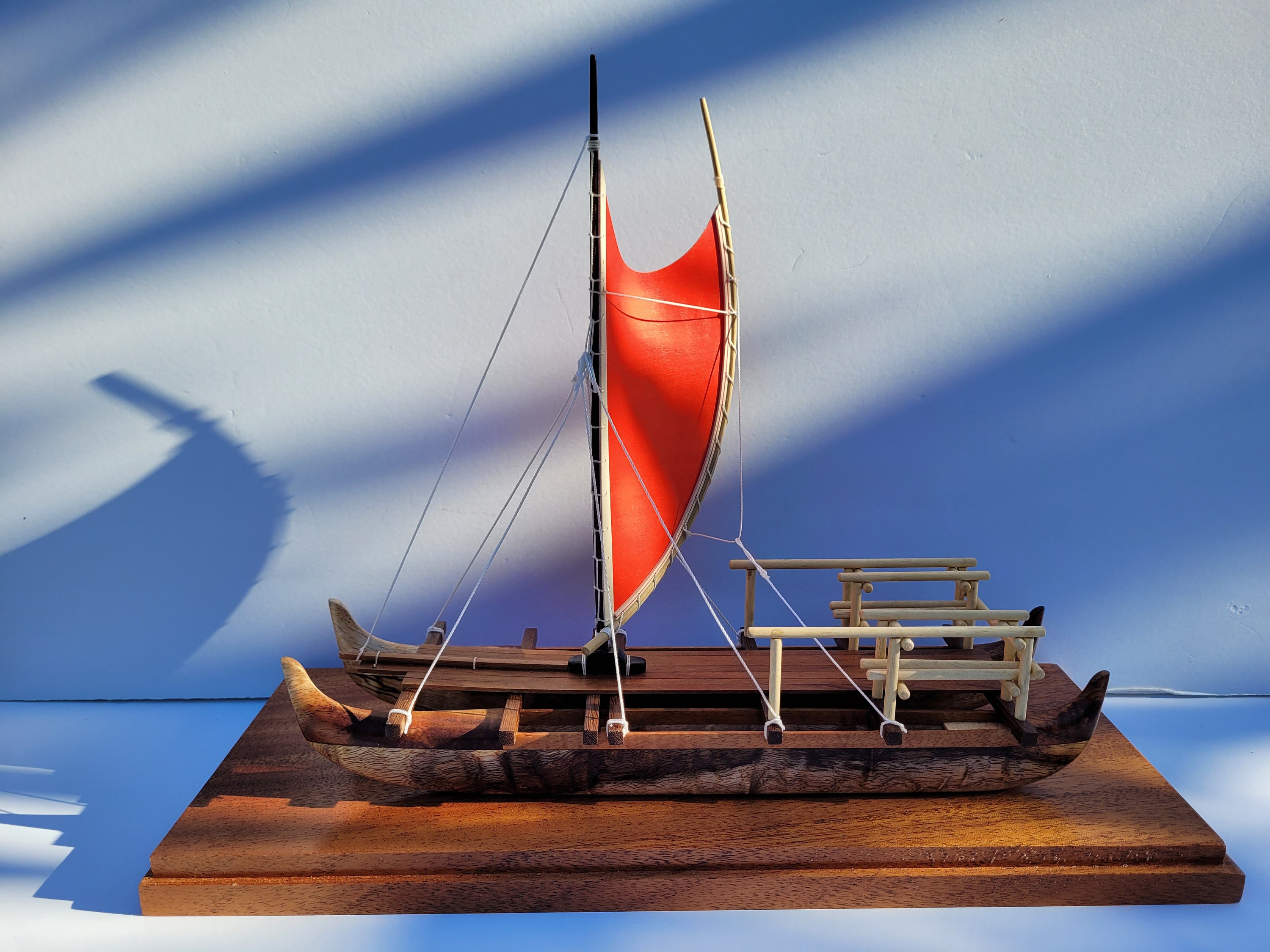 HAWAIIAN SAILING CANOE with showcase — HAWAIIAN CANOES