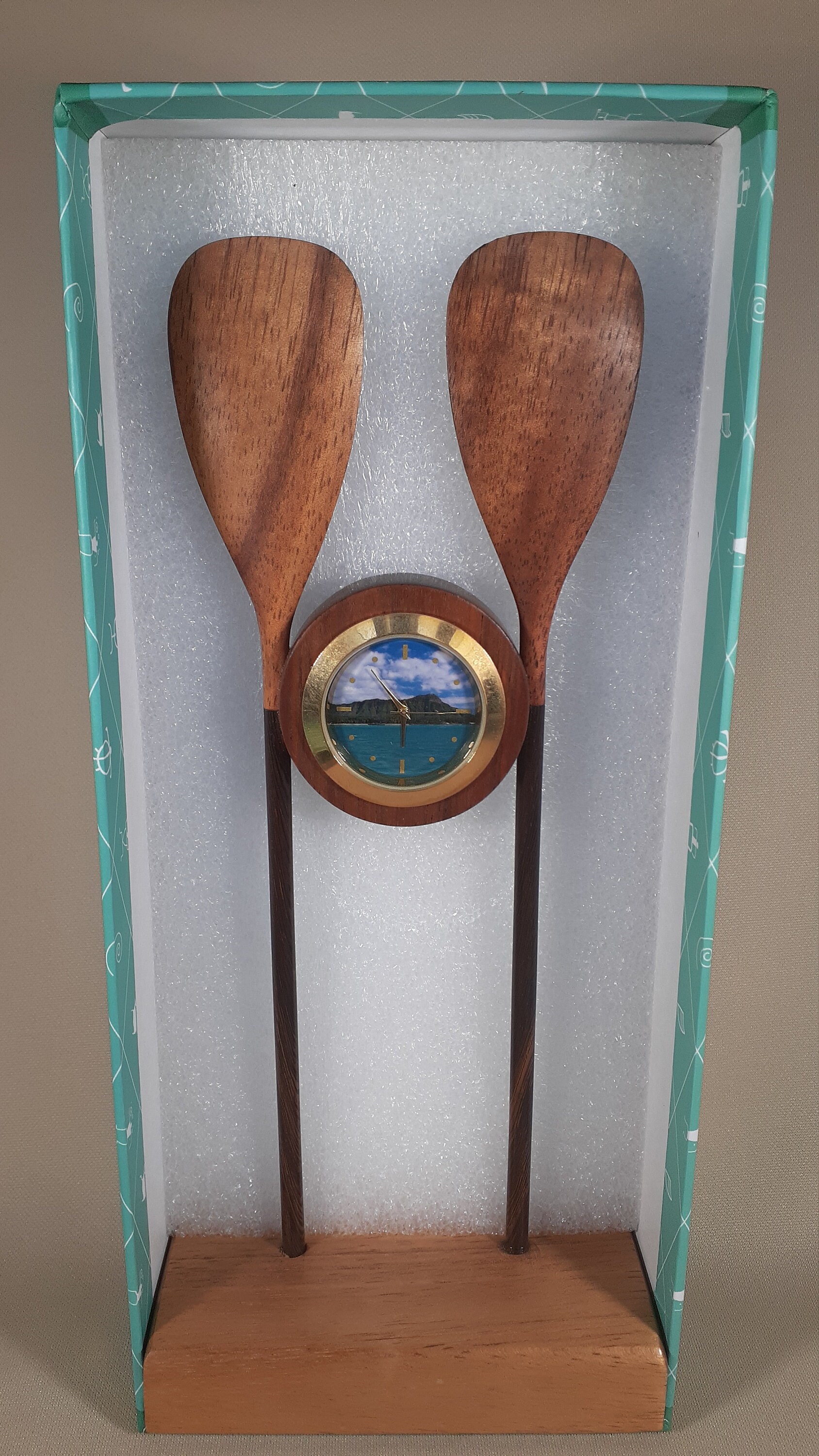 DIAMOND HEAD Desk Clock — HAWAIIAN CANOES