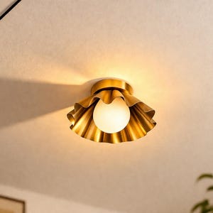 Modern Brass Flush Mount Ceiling Light Gold Flower Fixture Mid Century Luxury Indoor Lighting Bedroom Living Room Decor