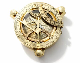 Antiker Messing-Sonnenuhr-Kompass: Nautisches Maritimes Navigationsinstrument, Vintage Schreibtischdekor Sammlergeschenk - Einzigartige Steampunk Geschenke für Ihn