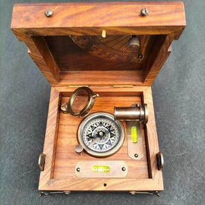 Marine Master Box - Antiker Messingkompass, Neigungsmesser & Teleskop - Nautisches Dekor Geschenk