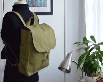 18oz Paraffin wax army duck backpack (light olive)