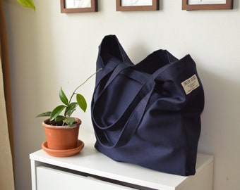 Simple tote bag