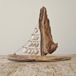 Segelboot Muschel Treibholz, Sea Shells driftwood Sailboat, Boho Beachhouse Coastal Art, Maritim Handmade Unikat, sea shell boat