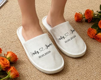 Personalized Wedding Slippers/Custom Bride and Bridesmaid Slippers/Bridal Shower Favors/Spa Party Slippers/Bride Gifts/Women's Holiday Gifts