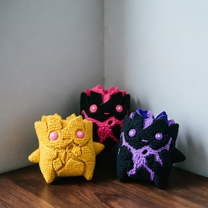Gehäkelter Zero Spirit Cube Amigurumi, Plüschtier im dunklen Alt-Stil, verspielte gotische Elfenpuppe