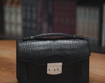 Personalized Alligator Leather Clutch: Hand-stitched Luxury Bag