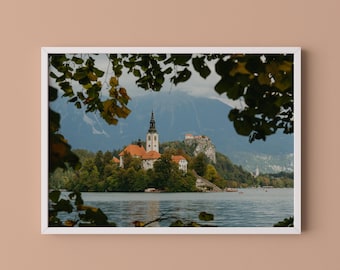 Impresión del lago Bled, Eslovenia // Fotografía de viajes, arte de la isla de Bled
