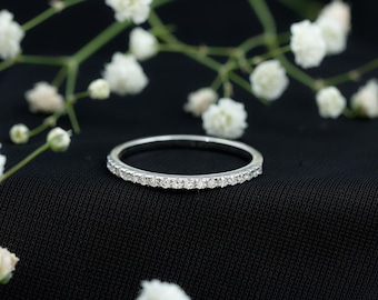 925 Sterling Silber Eternity Ring, Moissanite Halb Eternity Bandring, Moissanite Stacking Ring, Moissanite Ehering, Moissanite Schmuck