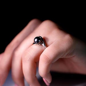 Tahitian Black Pearl Ring, 925 Silver Crossover Black Pearl Ring, Solitaire Designer Pearl Ring, Prong Set Ring For Women Jewelry Gifted