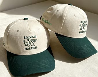 Bikini's en Martini's petten op maat, petten voor vrijgezellenfeesten op het strand, gepersonaliseerde cadeaus voor de bruidsmeisjes, retro groene geborduurde truckerpetten