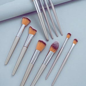 10 Pcs Champagne Gold Makeup Brushes, Complete Set of Foundation Loose Powder Blush, Concealer Eye Shadow Professional Set