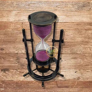 Temporizador de arena de latón antiguo con base de brújula - Decoración náutica de escritorio