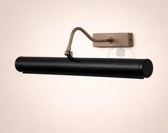 Italian Mid-Century Solid Brass Modern Black Color Picture Light The Art Display Adjustable Handmade Wall Sconce For Display and Decor