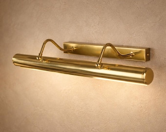 Italian Mid-Century Solid Brass Modern Picture Light The Art Display Adjustable Handmade Wall Sconce For Display and Decor