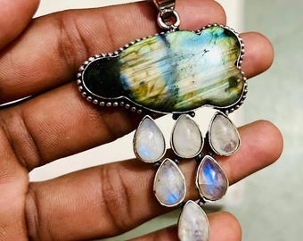 ラブラドライトの月と星の形の宝石ペンダント、ヴィンテージスタイルの