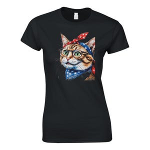 Cute Cat July 4 Classic Womens Crewneck T-shirt | Gildan® 64000L