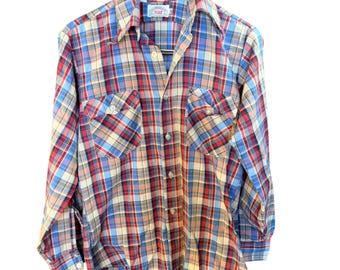 Vintage Levis Plaid Button Down Shirt Mens M Blue Red Made in USA 90s Country