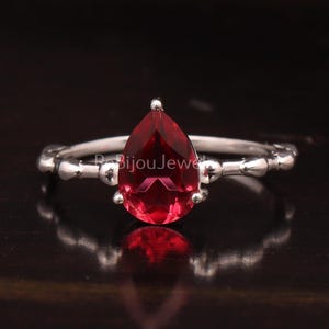 Vintage Rot Granat Ring, 925 Sterling Silber, Birthstone Schmuck, Birne Form Stein Ring