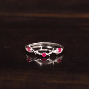 Bague en argent sterling 925, bague avec pierres précieuses rouges rubis, anneau inspiré de pierres délicates empilables