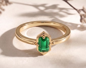 Vintage Emerald Engagement Ring, 18k Gold Women's Minimalist Ring, Gift For Wife/Her