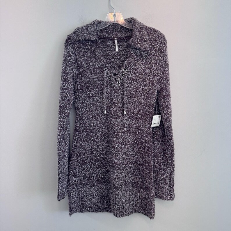Vestido suéter Free People nuevo con etiquetas, talla pequeña, bouclé, con cordones, túnica, estilo boho, cómodo, morado, para mujer. imagen 2