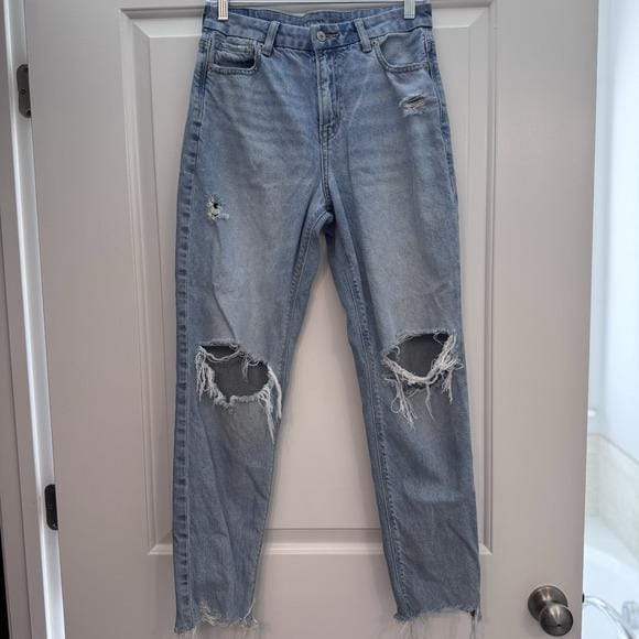 Distressed Jeans Women