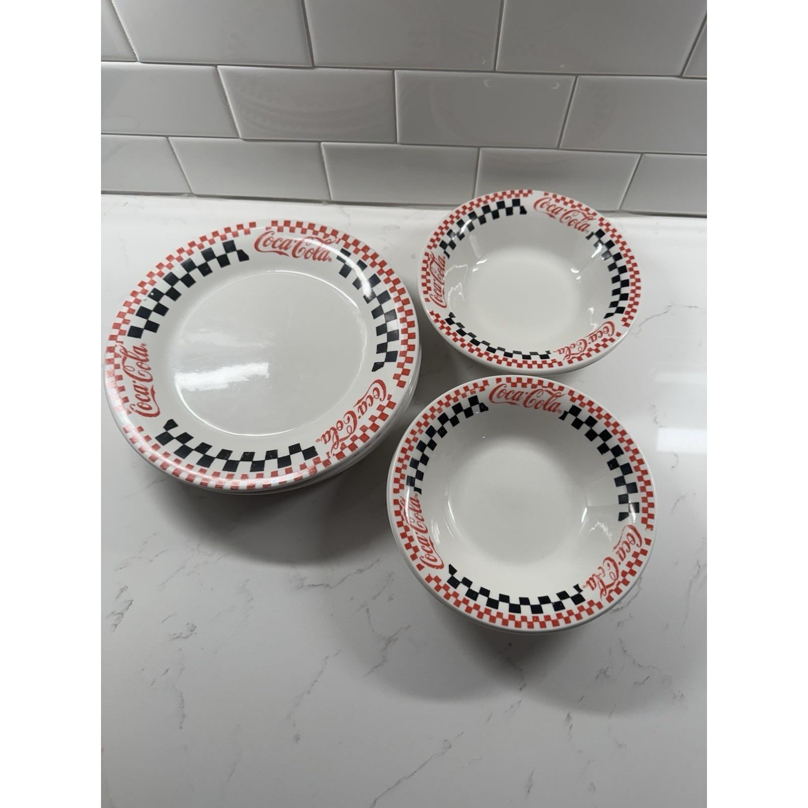 ☆ 1/64 Cocodake Plate ⑤　　　　　　【数量限定】 Coca Cola Gibson Racing Red & Black Checkered Dinner Plates Bowls