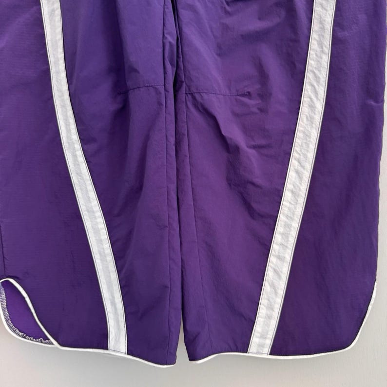 Pantaloni da jogging da donna Free People FP Movement, taglia media, colore ametista scuro, modello Wayside, NUOVI immagine 4