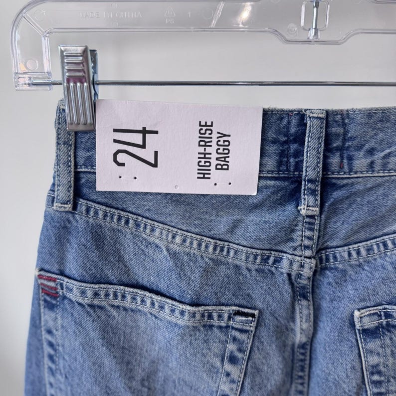 Vaqueros desgastados holgados de tiro alto BDG NWT talla 24 Urban Outfitters imagen 4