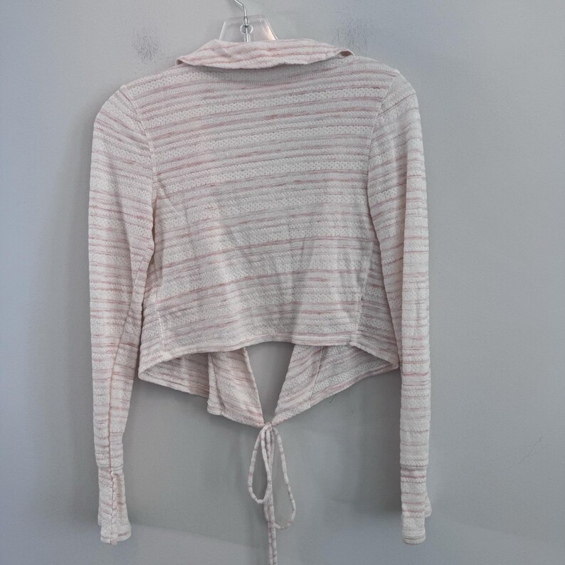 Cárdigan de punto estilo boho, color rosa marfil, abierto por delante, de Free People, talla XS. imagen 10