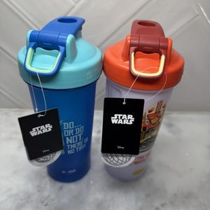 Botella mezcladora de Star Wars de 828 ml (28 oz), juego de 2 unidades, completamente nueva. Yoda, piloto rebelde. imagen 3