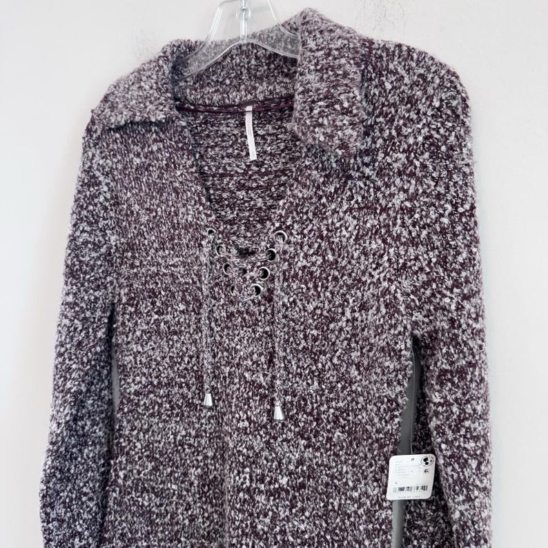 Vestido suéter Free People nuevo con etiquetas, talla pequeña, bouclé, con cordones, túnica, estilo boho, cómodo, morado, para mujer. imagen 4