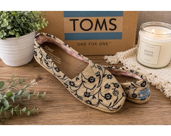 TOMS Classic Alpargata Floral Embroidered Espadrille Women's 9M Tan Black