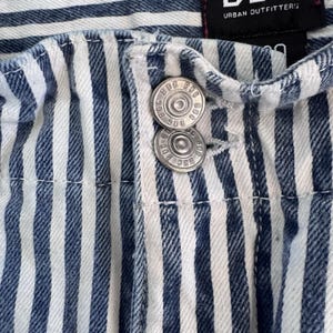 BDG Urban Outfitters Gestreifte Damen-Jeansshorts W29 Raw Hem Y2K Bild 5