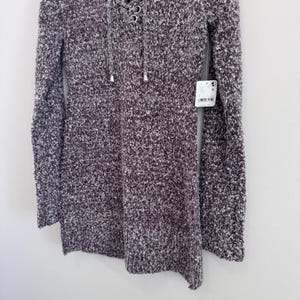 Vestido suéter Free People nuevo con etiquetas, talla pequeña, bouclé, con cordones, túnica, estilo boho, cómodo, morado, para mujer. imagen 3