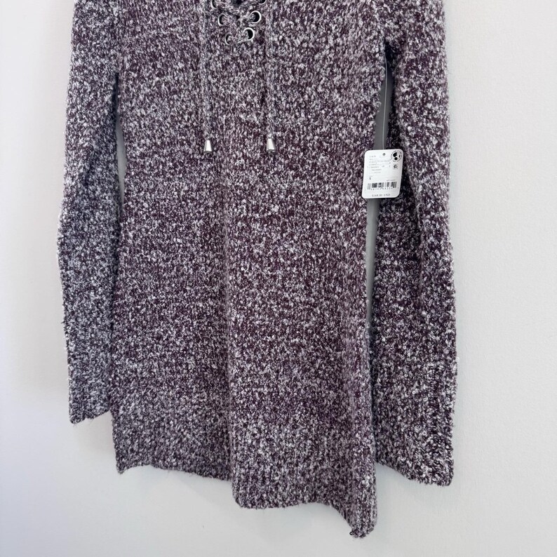 Vestido suéter Free People nuevo con etiquetas, talla pequeña, bouclé, con cordones, túnica, estilo boho, cómodo, morado, para mujer. imagen 3