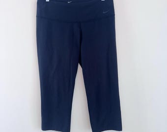 Nike Dri-FIT Women's Black Capri Leggings Size M Stretch Athletic Pants