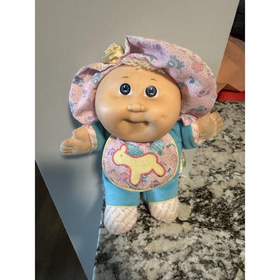 Vintage 1980s Xavier Roberts Babyland Cabbage Patch Doll Pink Blue