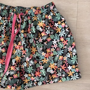 Szorty kąpielowe Chubbies Tropical Toucan, męskie, duże, kwiatowe, plażowe zdjęcie 3