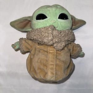 Disney Star Wars Mandalorian 8" Baby Yoda Plush Child Grogu Stuffed Toy image 1